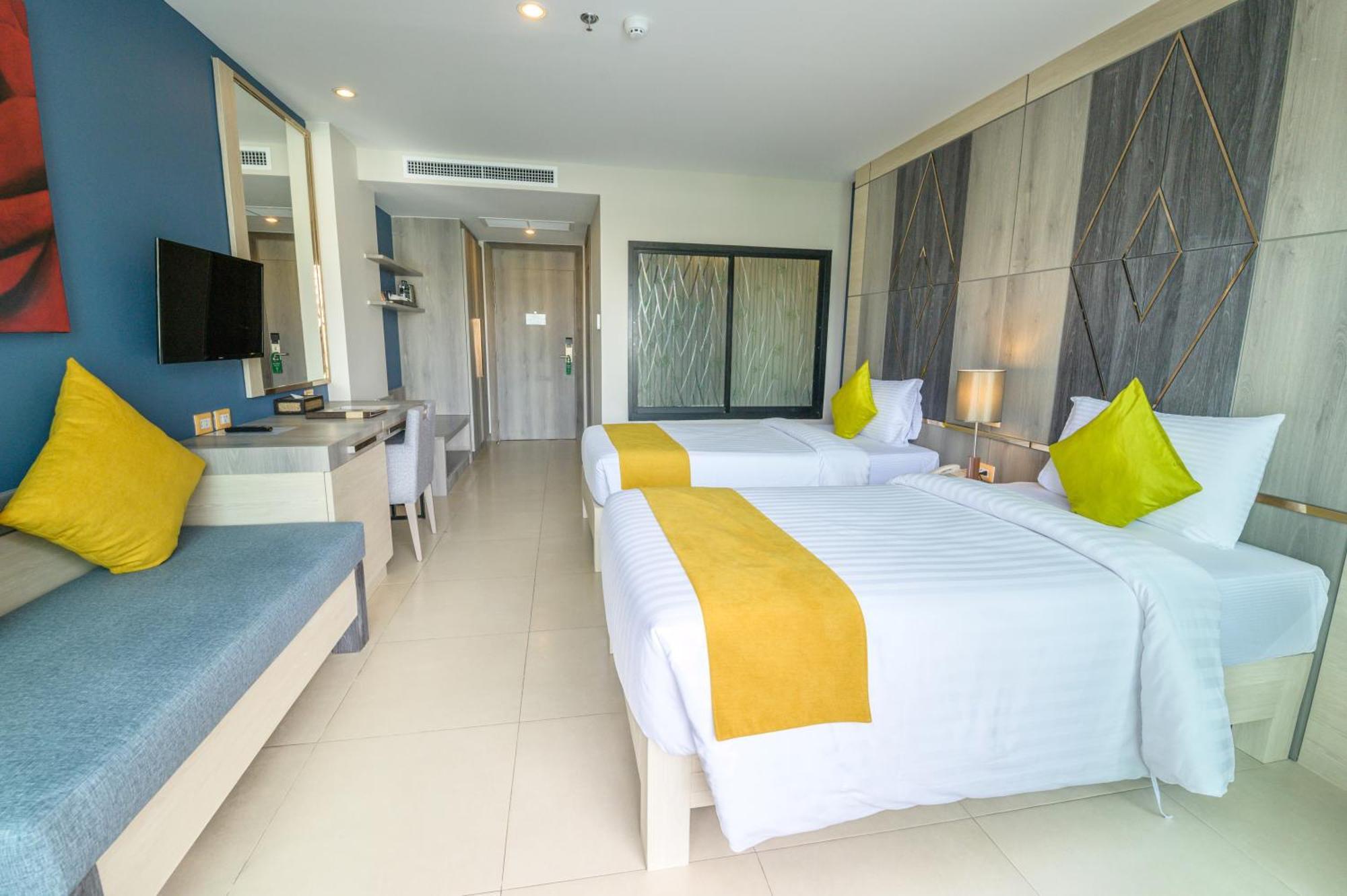 Andakira Hotel - Sha Extra Plus Patong Chambre photo